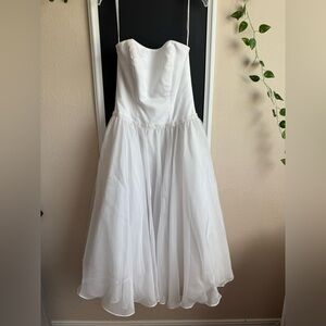 David's Bridal White Gown